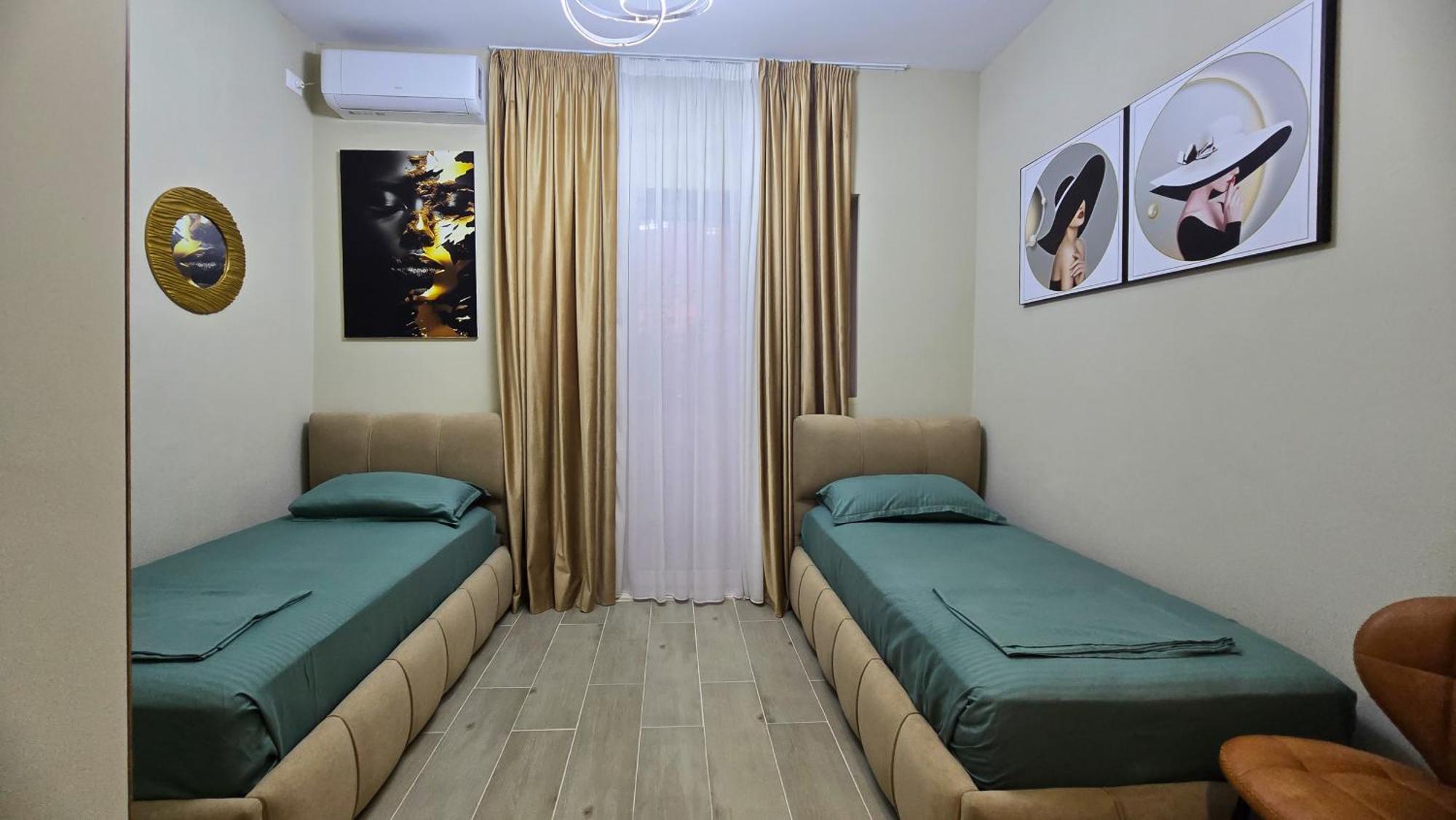 City Center Rooms And Apartments Durres Exterior photo